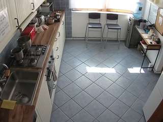 voyeurcam-julmodels-kitchen-2