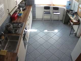 voyeurcam-julmodels-kitchen-2