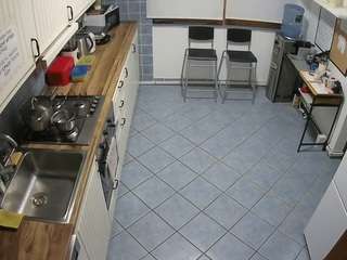 voyeurcam-julmodels-kitchen-2