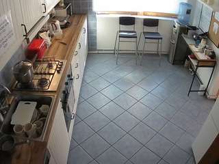 voyeurcam-julmodels-kitchen-2