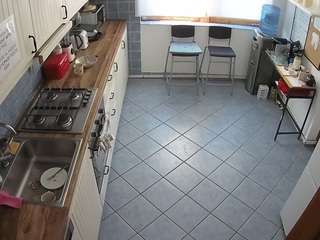 voyeurcam-julmodels-kitchen-2