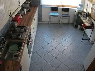 voyeurcam julmodels kitchen 2