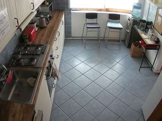 voyeurcam-julmodels-kitchen-2