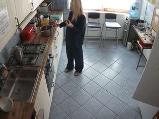 voyeurcam julmodels kitchen 2