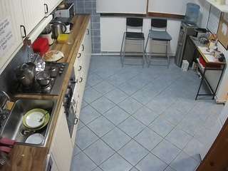 voyeurcam-julmodels-kitchen-2