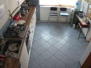 voyeurcam-julmodels-kitchen-2
