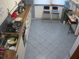 voyeurcam-julmodels-kitchen-2