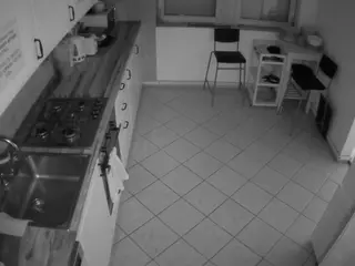 voyeurcam-julmodels-kitchen-2's Live Sex Cam Show