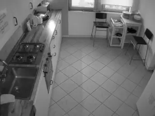 voyeurcam-julmodels-kitchen-2's Live Sex Cam Show