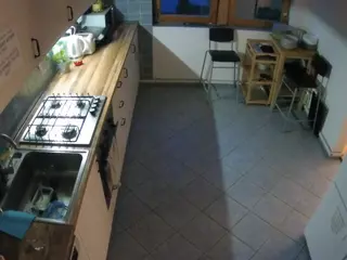 voyeurcam-julmodels-kitchen-2's Live Sex Cam Show