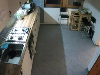 voyeurcam-julmodels-kitchen-2's Live Sex Cam Show