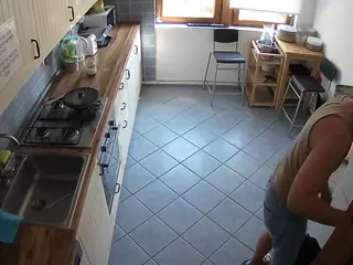 voyeurcam-julmodels-kitchen-2's Live Sex Cam Show