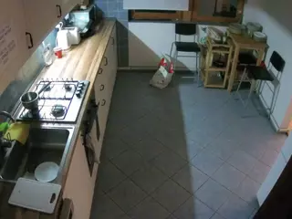 voyeurcam-julmodels-kitchen-2's Live Sex Cam Show