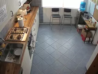 voyeurcam julmodels kitchen 2's Live Sex Cam Show