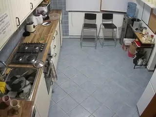 voyeurcam julmodels kitchen 2's Live Sex Cam Show