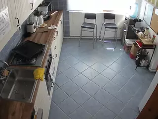 voyeurcam julmodels kitchen 2's Live Sex Cam Show