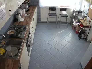 voyeurcam julmodels kitchen 2's Live Sex Cam Show