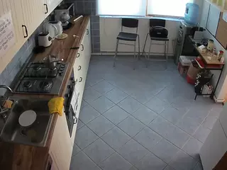 voyeurcam julmodels kitchen 2's Live Sex Cam Show
