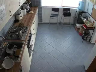 voyeurcam julmodels kitchen 2's Live Sex Cam Show