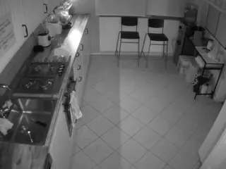 voyeurcam julmodels kitchen 2's Live Sex Cam Show