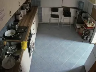 voyeurcam julmodels kitchen 2's Live Sex Cam Show
