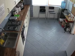 voyeurcam julmodels kitchen 2's Live Sex Cam Show