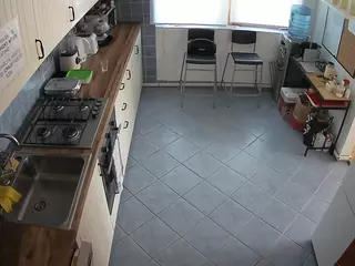 voyeurcam julmodels kitchen 2's Live Sex Cam Show