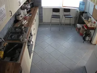 voyeurcam julmodels kitchen 2's Live Sex Cam Show