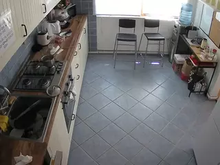 voyeurcam julmodels kitchen 2's Live Sex Cam Show