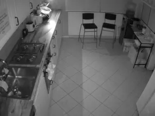 voyeurcam julmodels kitchen 2's Live Sex Cam Show