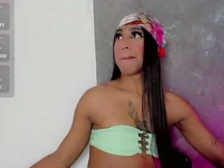 LuciaSex live webcam show
