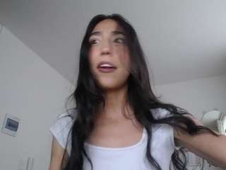 unknowngiirl Live Webcam on CamSoda