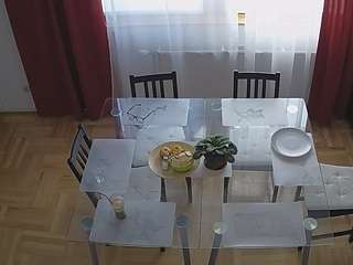 voyeurcam-julmodels-dining-2