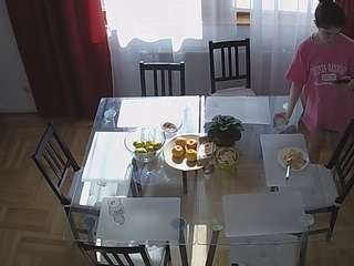 voyeurcam-julmodels-dining-2