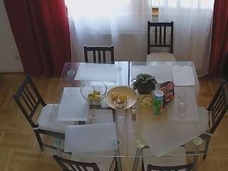 voyeurcam-julmodels-dining-2