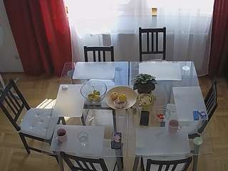 voyeurcam-julmodels-dining-2