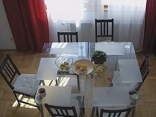 voyeurcam-julmodels-dining-2