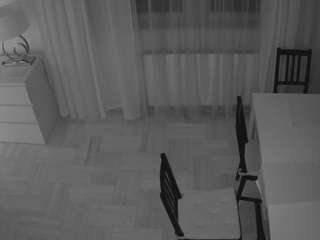 voyeurcam julmodels dining 2