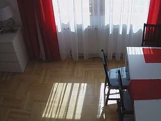 voyeurcam-julmodels-dining-2