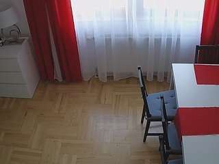 voyeurcam-julmodels-dining-2