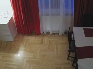 voyeurcam julmodels dining 2