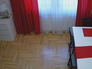 voyeurcam julmodels dining 2