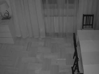 voyeurcam-julmodels-dining-2