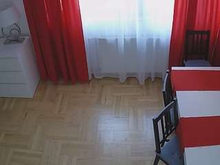 voyeurcam julmodels dining 2