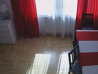 voyeurcam-julmodels-dining-2