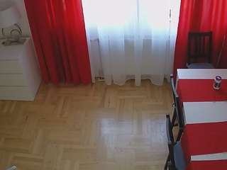 voyeurcam julmodels dining 2