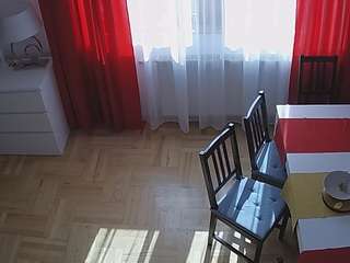 voyeurcam-julmodels-dining-2 Live Webcam on CamSoda