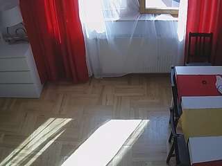 voyeurcam-julmodels-dining-2