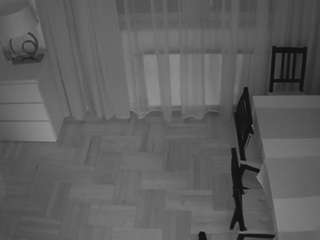 voyeurcam-julmodels-dining-2