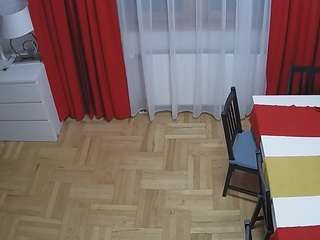 voyeurcam-julmodels-dining-2